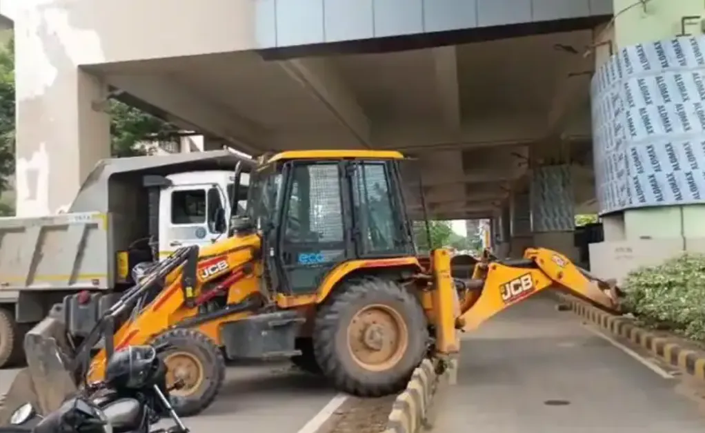 Farmers Protest: किसानों को रोकने धरना स्थल पर डाली मिट्टी, कई किसान नेता हाउस अरेस्ट Farmers Protest: किसानों को रोकने धरना स्थल पर डाली मिट्टी, कई किसान नेता हाउस अरेस्ट