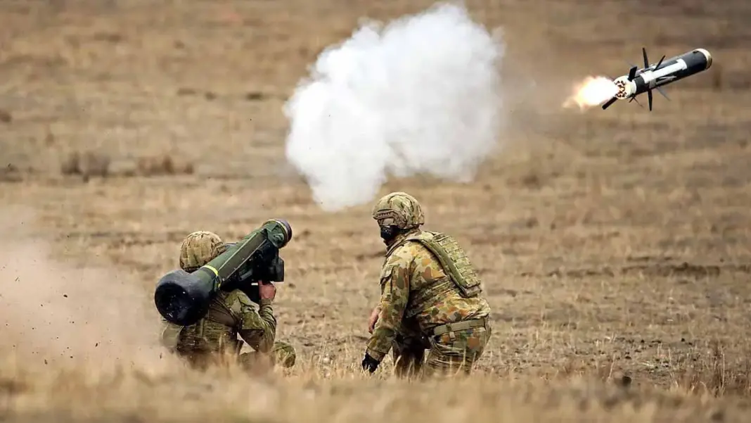 Javelin Missile Deal: भारत-अमेरिका ने जेवलिन मिसाइल सौदे पर लगाई मुहर, 100 से ज्यादा एंटी-टैंक मिसाइलों की आपात खरीद को मंजूरी Javelin Missile Deal: भारत-अमेरिका ने जेवलिन मिसाइल सौदे पर लगाई मुहर, 100 से ज्यादा एंटी-टैंक मिसाइलों की आपात खरीद को मंजूरी