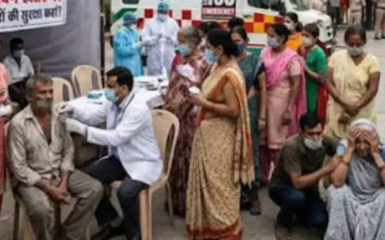 Contaminated Water: ग्रीन आर्च सोसाइटी में 35 लोगों को उल्टी-पेट दर्द, स्वास्थ्य शिविर में 40 की जांच
