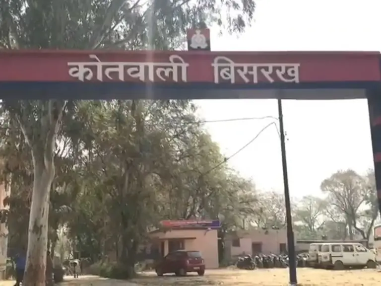 Cyber Crime: युवक को बंधक बनाकर पिस्टल के बल पर खाते से 1.48 करोड़ रुपये ट्रांसफर, छह पर केस