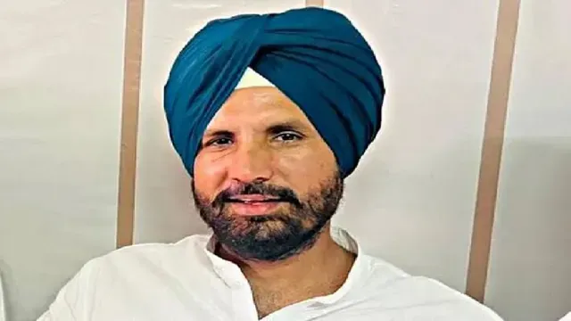 Buta Singh Remark Case: बूटा सिंह पर कथित अपमानजनक टिप्पणी मामले में SC आयोग सख्त, पंजाब पुलिस को पांच दिन में गिरफ्तारी के लिए कार्रवाई के निर्देश Buta Singh Remark Case: बूटा सिंह पर कथित अपमानजनक टिप्पणी मामले में SC आयोग सख्त, पंजाब पुलिस को पांच दिन में गिरफ्तारी के लिए कार्रवाई के निर्देश