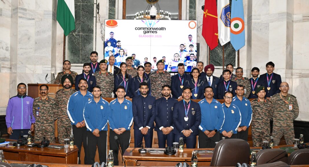 Army Athletes: सेना के खिलाड़ियों ने ग्लासगो में रचा स्वर्णिम इतिहास, 16 पदकों में 8 गोल्ड Army Athletes: सेना के खिलाड़ियों ने ग्लासगो में रचा स्वर्णिम इतिहास, 16 पदकों में 8 गोल्ड
