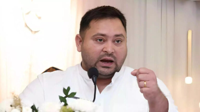 Bihar : डेहरी EO हत्याकांड पर तेजस्वी यादव का हमला, कहा- बिहार में दूसरे अधिकारी की हत्या, सरकार अपराधियों को दे रही संरक्षण