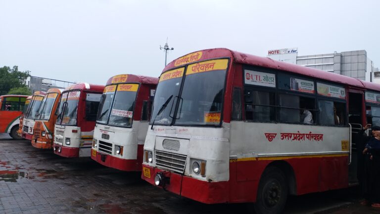उत्तर प्रदेश : रोडवेज की बसों में 60 वर्ष से अधिक आयु की महिलाओं को मिलेगी नि:शुल्क यात्रा सुविधा