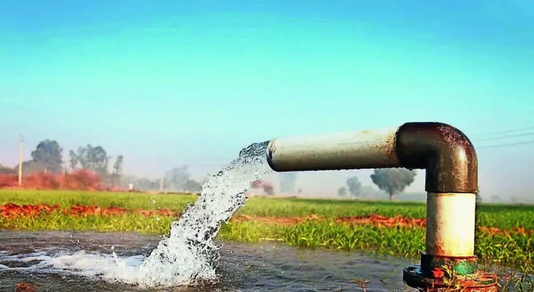 Lucknow : भूजल स्रोतों की जांच में यूपी ने देश में पहला स्थान हासिल किया, पंजाब-आंध्र प्रदेश को भी पीछे छोड़ा Lucknow : भूजल स्रोतों की जांच में यूपी ने देश में पहला स्थान हासिल किया, पंजाब-आंध्र प्रदेश को भी पीछे छोड़ा