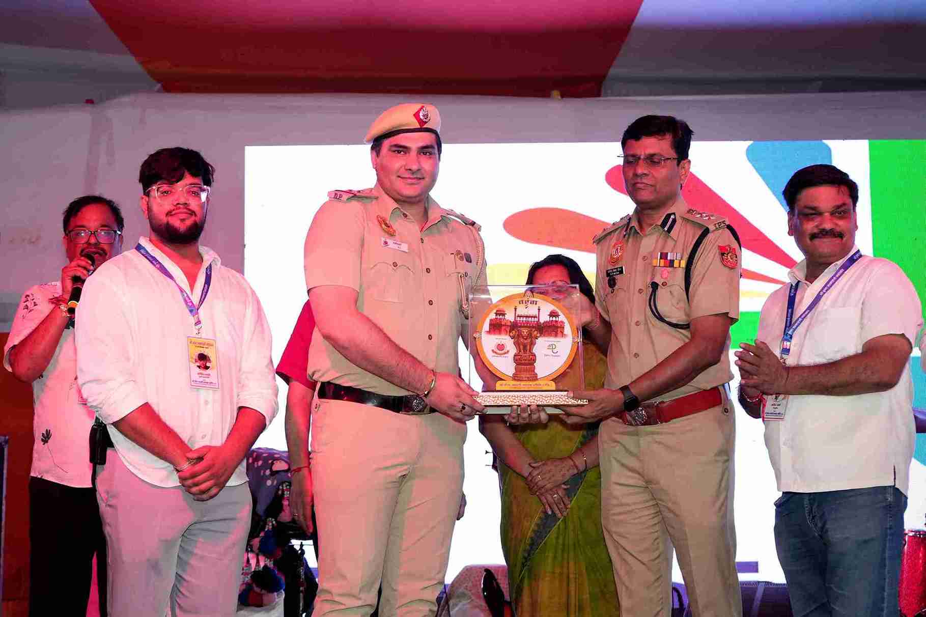 Delhi Police, Tarang Programme, Shahdara Police, Police Honour, Delhi Tourism