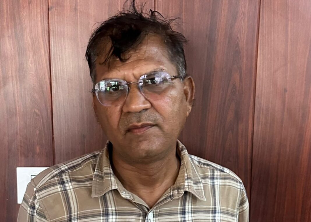 Hapur News : धौलाना में रिश्वतखोरी पर एंटी करप्शन का शिकंजा, कानूनगो को दबोचा Hapur News : धौलाना में रिश्वतखोरी पर एंटी करप्शन का शिकंजा, कानूनगो को दबोचा
