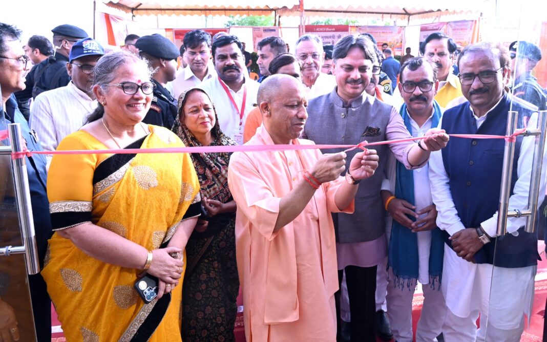 Lucknow : वरुण विहार और नैमिष नगर योजना के किसानों ने सराहा मुआवजा प्रक्रिया को, बोले- पारदर्शिता से मिली धनराशि Lucknow : वरुण विहार और नैमिष नगर योजना के किसानों ने सराहा मुआवजा प्रक्रिया को, बोले- पारदर्शिता से मिली धनराशि