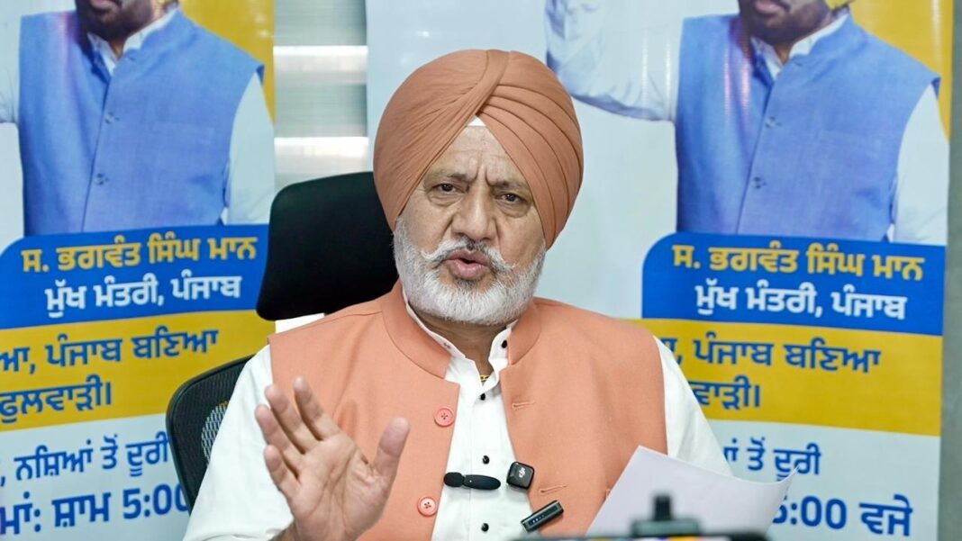 Chandigarh : खेडां वतन पंजाब दियां’ का चौथा सीज़न कल बठिंडा से शुरू, रिकार्ड उपस्थिति की उम्मीद- बलतेज पन्नू Chandigarh : खेडां वतन पंजाब दियां’ का चौथा सीज़न कल बठिंडा से शुरू, रिकार्ड उपस्थिति की उम्मीद- बलतेज पन्नू
