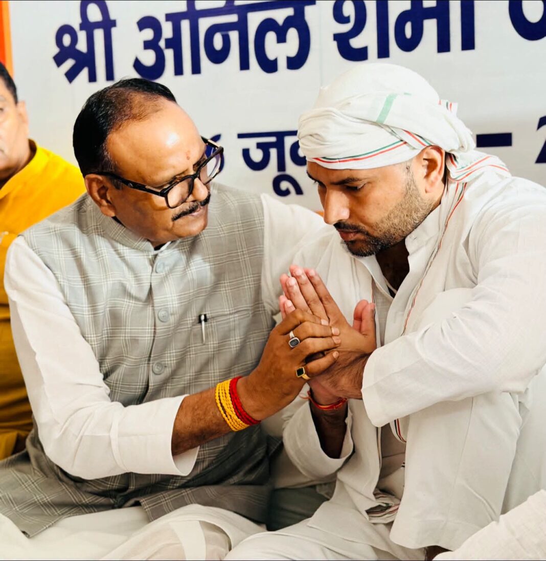 Bulandshahar : डिप्टी सीएम बृजेश पाठक विधायक अनिल शर्मा को श्रद्धांजलि देने बुलंदशहर पहुंचे, विपक्ष पर साधा निशाना Bulandshahar : डिप्टी सीएम बृजेश पाठक विधायक अनिल शर्मा को श्रद्धांजलि देने बुलंदशहर पहुंचे, विपक्ष पर साधा निशाना