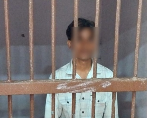 Hapur News : सोशल मीडिया पर भगवान श्रीराम पर अभद्र टिप्पणी करने वाला युवक हापुड़ में गिरफ्तार Hapur News : सोशल मीडिया पर भगवान श्रीराम पर अभद्र टिप्पणी करने वाला युवक हापुड़ में गिरफ्तार