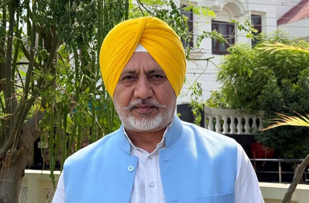 Chandigarh : पंजाब और हरियाणा के बीच 60:40 का फॉर्मूला तय हुआ था, प्रस्तावित नियम चंडीगढ़ में पंजाब का हिस्सा कम करने की कोशिश है- बलतेज पन्नू Chandigarh : पंजाब और हरियाणा के बीच 60:40 का फॉर्मूला तय हुआ था, प्रस्तावित नियम चंडीगढ़ में पंजाब का हिस्सा कम करने की कोशिश है- बलतेज पन्नू