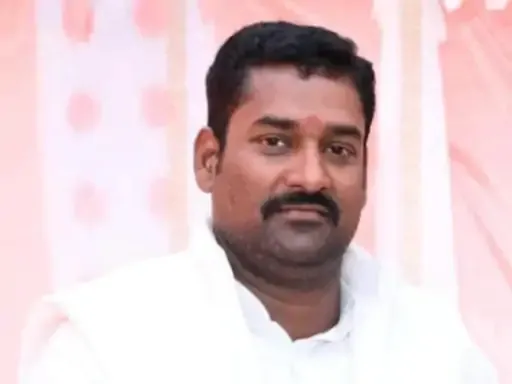 Prayagraj Murder: सपा जिला सचिव पवन यादव की गोली मारकर हत्या, बाइक सवार तीन बदमाशों ने की फायरिंग Prayagraj Murder, Pawan Yadav, Samajwadi Party