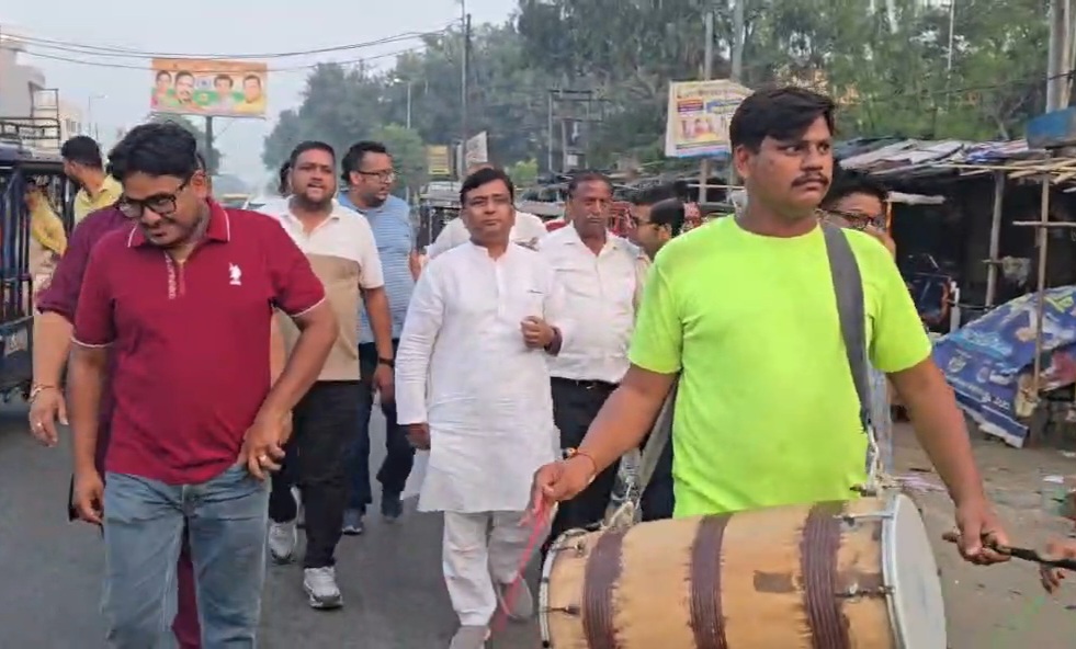 Hapur News : अग्रवाल महासभा चुनाव में अतुल चौकड़ायत की अगुवाई में पैनल की शानदार जीत, 21 सदस्यीय कार्यकारिणी घोषित Hapur News : अग्रवाल महासभा चुनाव में अतुल चौकड़ायत की अगुवाई में पैनल की शानदार जीत, 21 सदस्यीय कार्यकारिणी घोषित