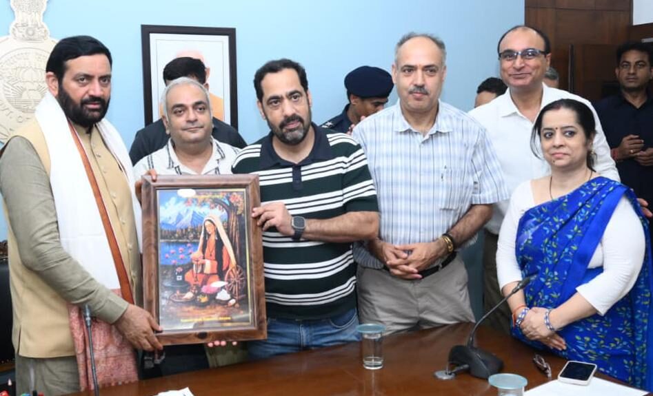 Mata Lalleshwari Jayanti: मुख्यमंत्री नायब सिंह सैनी से कश्मीरी हिंदू प्रकोष्ठ के प्रतिनिधिमंडल ने की मुलाकात Mata Lalleshwari Jayanti: मुख्यमंत्री नायब सिंह सैनी से कश्मीरी हिंदू प्रकोष्ठ के प्रतिनिधिमंडल ने की मुलाकात