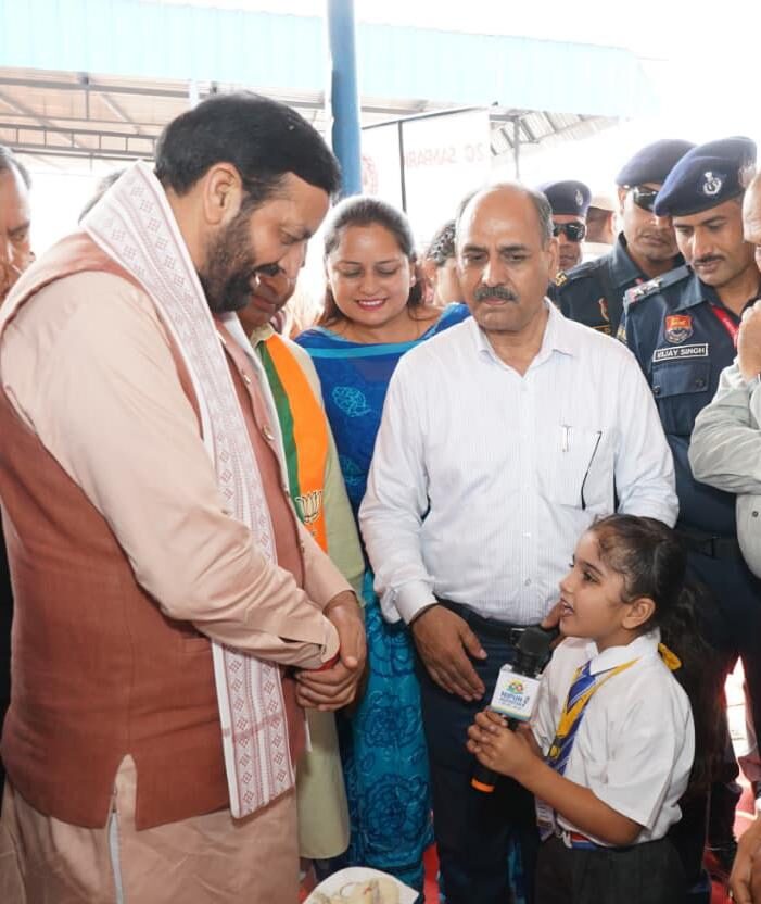 Haryana Education बच्चों की कल्पना में दिखता है विकसित भारत का भविष्य : मुख्यमंत्री नायब सिंह सैनी Haryana Education बच्चों की कल्पना में दिखता है विकसित भारत का भविष्य : मुख्यमंत्री नायब सिंह सैनी