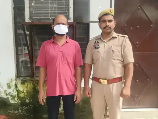 Rewarded Criminal Arrested: ग्रेटर नोएडा में एक साल से फरार 10 हजार का इनामी बदमाश गिरफ्तार, गोकशी और गैंगस्टर समेत 11 मुकदमे दर्ज Rewarded Criminal Arrested: ग्रेटर नोएडा में एक साल से फरार 10 हजार का इनामी बदमाश गिरफ्तार, गोकशी और गैंगस्टर समेत 11 मुकदमे दर्ज