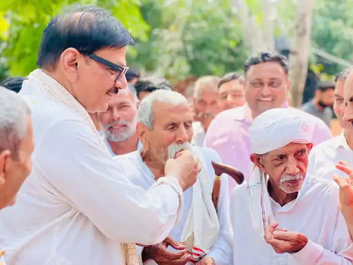Jewar Development: जेवर के ख्वाजपुर गांव में बुजुर्गों ने किया 60 लाख के विकास कार्यों का शुभारंभ Jewar Development: जेवर के ख्वाजपुर गांव में बुजुर्गों ने किया 60 लाख के विकास कार्यों का शुभारंभ