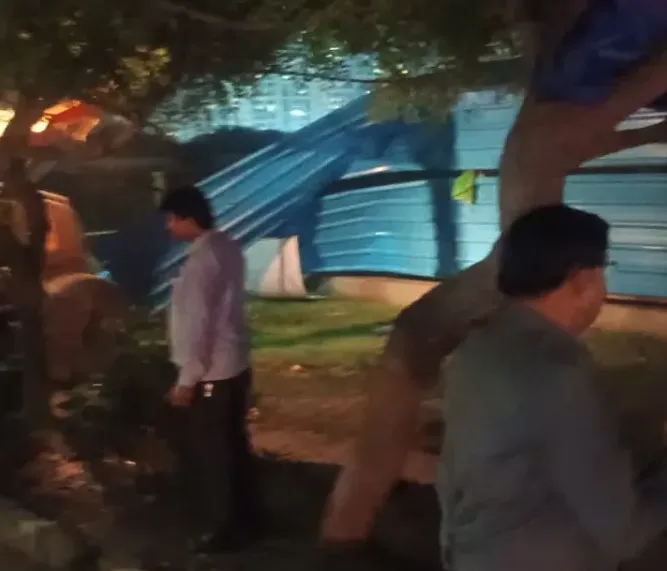 Noida Encroachment Action: सेक्टर-77 में 40 करोड़ की 4,200 वर्ग मीटर जमीन से हटाया अवैध कब्जा, विकसित होगा मास्टर ग्रीन Noida Encroachment Action: सेक्टर-77 में 40 करोड़ की 4,200 वर्ग मीटर जमीन से हटाया अवैध कब्जा, विकसित होगा मास्टर ग्रीन