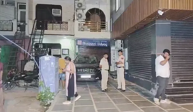 Rohini Murder Case: बुजुर्ग की घर में घुसकर चाकू से हत्या, लूट की साजिश में भांजी समेत चार गिरफ्तार Rohini Murder Case, Delhi Crime, Rohini Crime, Delhi Police, Robbery Murder