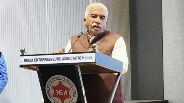 Textile Parks Investment: यूपी के टेक्सटाइल पार्कों में उद्यमियों को सस्ती जमीन देगी सरकार, 10 पार्क विकसित करने की योजना- राकेश सचान Textile Parks Investment: यूपी के टेक्सटाइल पार्कों में उद्यमियों को सस्ती जमीन देगी सरकार, 10 पार्क विकसित करने की योजना- राकेश सचान