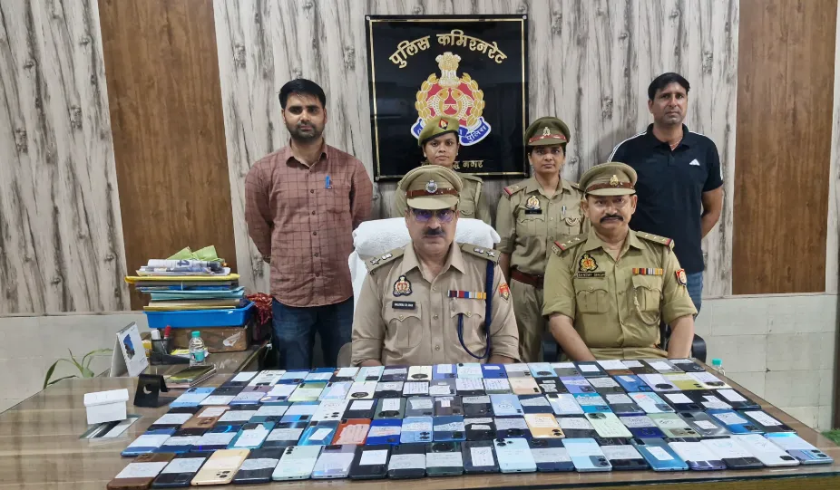 Mission Sahyog: नोएडा पुलिस ने बरामद किए 35 लाख के 101 गुम मोबाइल, असली मालिकों को सौंपे; CEIR पोर्टल से मिली बड़ी सफलता Mission Sahyog