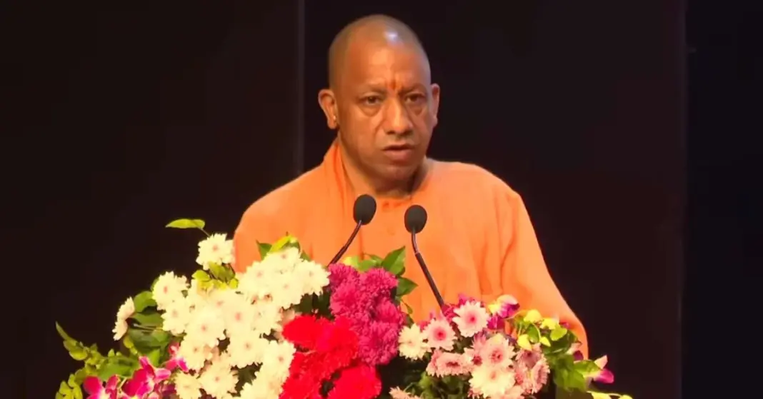 Lucknow : योगी सरकार में यूपी के निर्यात को लगे पंख, कालीन उद्योग बना वैश्विक पहचान Lucknow : योगी सरकार में यूपी के निर्यात को लगे पंख, कालीन उद्योग बना वैश्विक पहचान