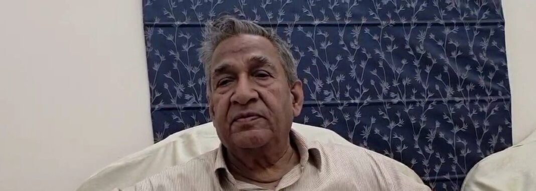 Mathura : भाजपा विधायक के बयान पर भड़के पूर्व मंत्री श्याम सुंदर शर्मा, कहा बीजेपी के पतन पर करूंगा दस्तखत Mathura : भाजपा विधायक के बयान पर भड़के पूर्व मंत्री श्याम सुंदर शर्मा, कहा बीजेपी के पतन पर करूंगा दस्तखत