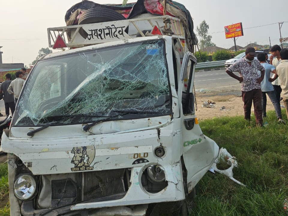 Hapur News : नेशनल हाईवे-9 पर ऑटो और मिनी ट्रक की टक्कर, एक यात्री की मौत, छह घायल Hapur News : नेशनल हाईवे-9 पर ऑटो और मिनी ट्रक की टक्कर, एक यात्री की मौत, छह घायल