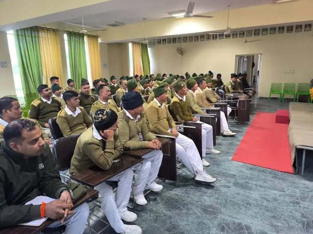 SSB Cyber Security, Honey Trap Scam, APK File Fraud, Cyber Crime India, Online Banking Safety