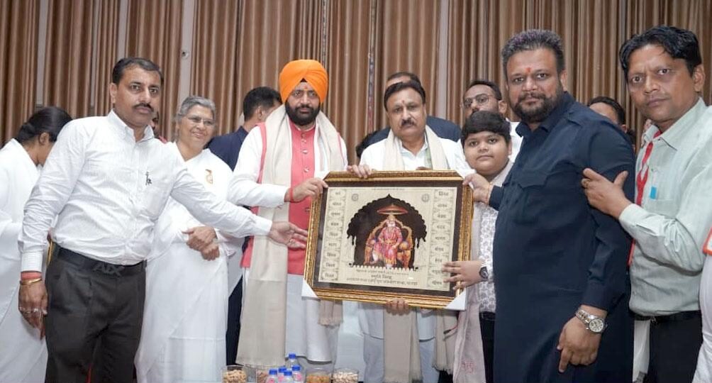 Maharaja Agrasen Jayanti: महाराजा अग्रसेन जी संपूर्ण भारतीय समाज की एक महान विभूति थे : मुख्यमंत्री नायब सिंह सैनी Maharaja Agrasen Jayanti: महाराजा अग्रसेन जी संपूर्ण भारतीय समाज की एक महान विभूति थे : मुख्यमंत्री नायब सिंह सैनी