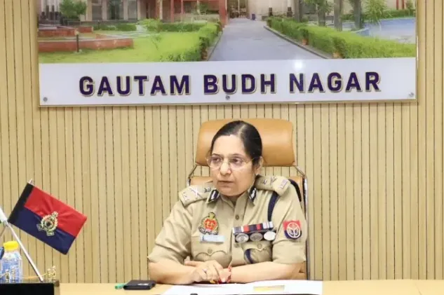 Police Transfer: नोएडा में चार DCP के कार्यक्षेत्र बदले, प्रवीण रंजन सिंह को सेंट्रल नोएडा की कमान Police Transfer: नोएडा में चार DCP के कार्यक्षेत्र बदले, प्रवीण रंजन सिंह को सेंट्रल नोएडा की कमान