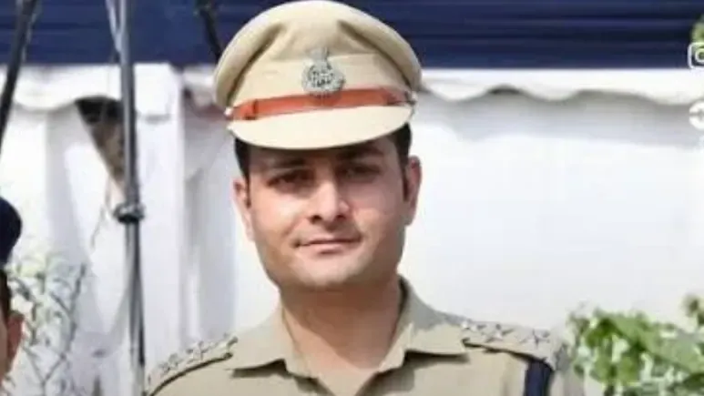 Vivek Bhagat Promotion: ACP विवेक भगत को मिला एडिशनल DCP का चार्ज, जंतर-मंतर शिकायत की जांच जारी Vivek Bhagat, Delhi Police Promotion, Additional DCP Delhi, Jantar Mantar Protest, Delhi Police Controversy