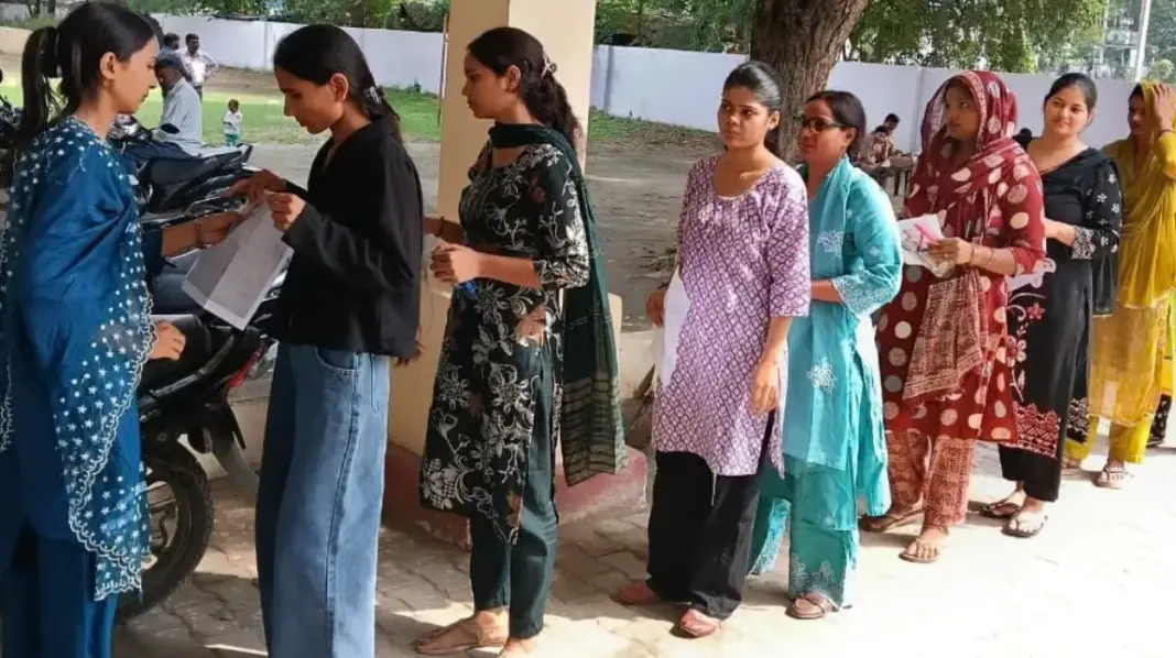 D.El.Ed Exam 2026: डायट दनकौर में चतुर्थ सेमेस्टर की परीक्षा संपन्न, व्यवस्थाएं रहीं सुचारु D.El.Ed Exam 2026: डायट दनकौर में चतुर्थ सेमेस्टर की परीक्षा संपन्न, व्यवस्थाएं रहीं सुचारु