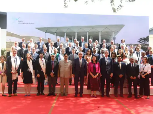 Swiss President Visit: स्विस राष्ट्रपति गाइ पारमेलिन ने जेवर एयरपोर्ट का किया दौरा, आधुनिक सुविधाओं का लिया जायजा Swiss President Visit: स्विस राष्ट्रपति गाइ पारमेलिन ने जेवर एयरपोर्ट का किया दौरा, आधुनिक सुविधाओं का लिया जायजा